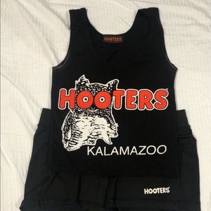 Hooters Uniform